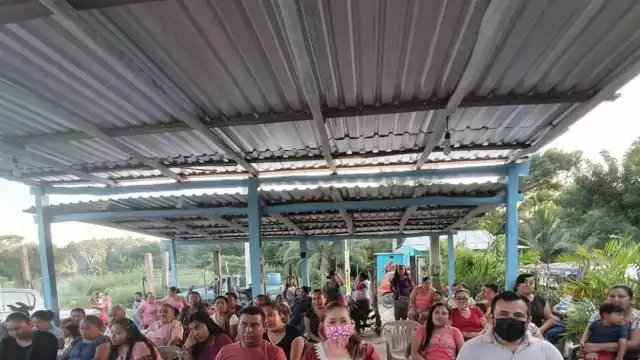 La mayoría de los asistentes, no usaban cubrebocas