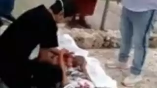 Mujer da a luz afuera de un hospital en Cancún (Video)