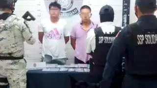 Tres personas fueron aseguradas en posesión de posibles narcóticos en dos acciones distintas