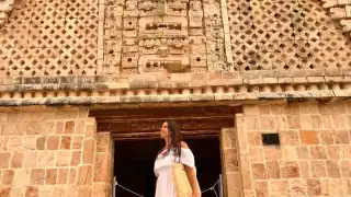 Paola Rojas visitó la zona arqueológica de Uxmal