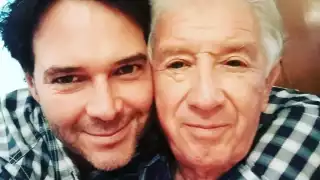 La noticia fue dada a conocer por su hermano Salvador Mejía