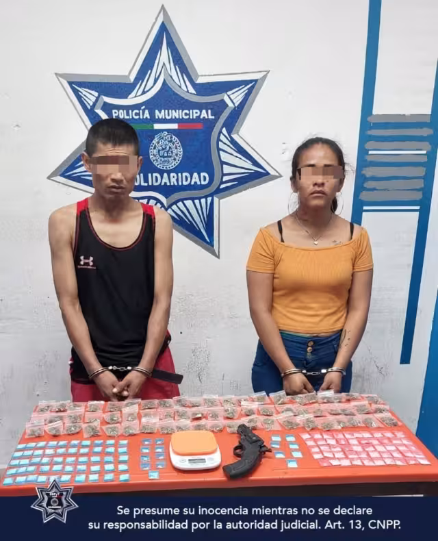 Los detenidos se identificaron como Ismael "N" de 34 años de edad y Gabriela "N" de 29 años