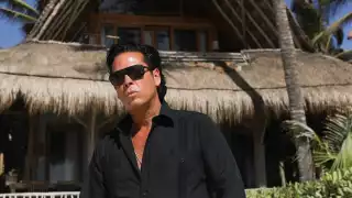 En el video se puede ver a Palazuelos gritando varios insultos como señal de apoyo por la violenta detención de estas personas