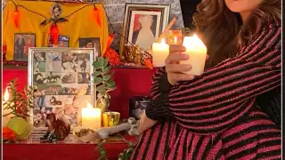 Así luce el altar de Día de Muertos de Salma Hayek (FOTOS)