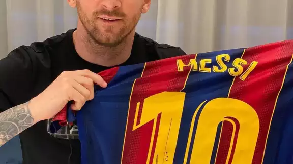 El astro argentino aún no logra un acuerdo con el club catalán El astro argentino aún no logra un acuerdo con el club catalán