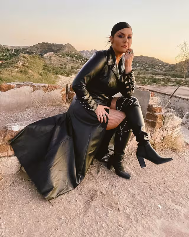 Yuridia espera a su segundo hijo, pero no ha revelado la noticia. Foto: Especial