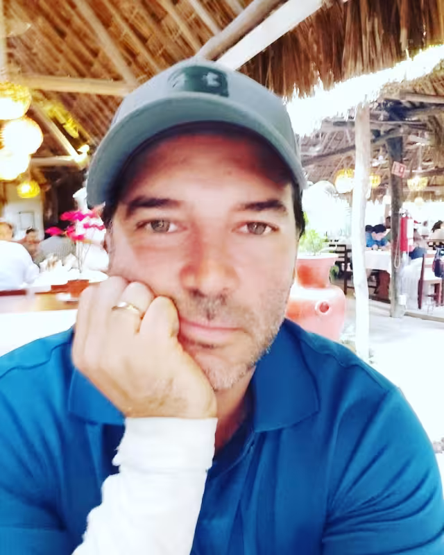 El actor se contagió de COVID-19 en enero del 2021 y murió a causa del virus