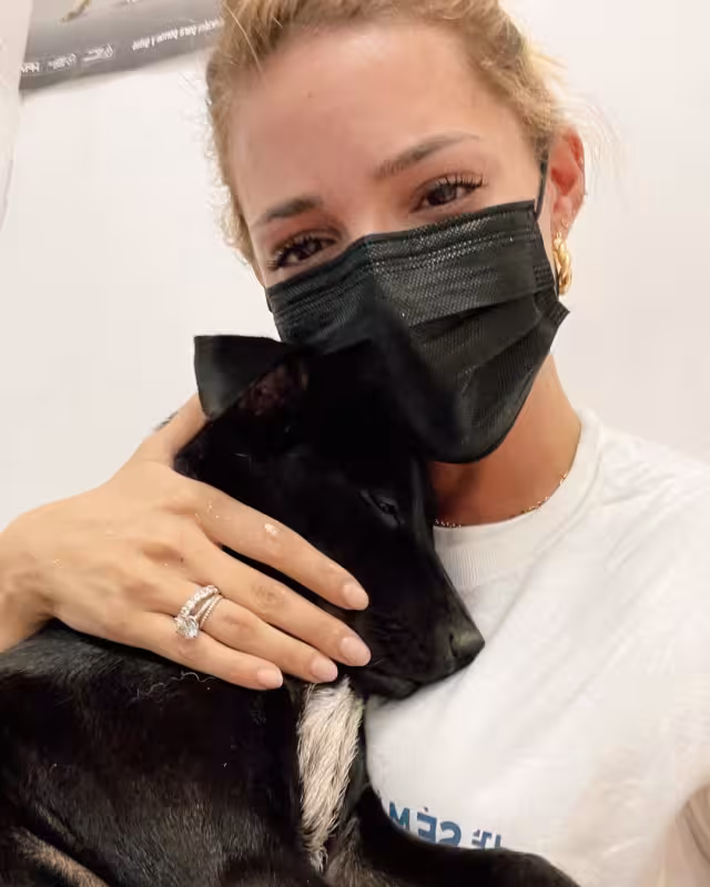 La influencer compartió con sus seguidores el dolor que sintió por la muerte de su perrita