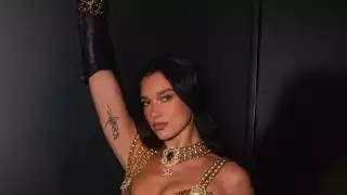 Dua Lipa canta "Amor Prohibido" de Selena en su último concierto en CDMX