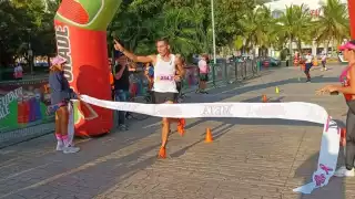 Más de 450 atletas se sumaron a la carrera en Cancún