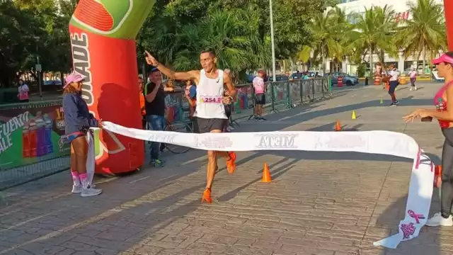 Más de 450 atletas se sumaron a la carrera en Cancún