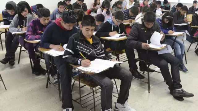Estudiantes de preparatoria podrán inscribirse a la beca Benito Juárez

