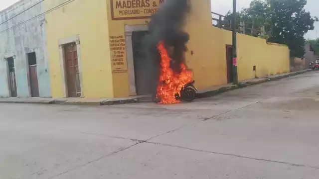 Ma motocicleta fue pérdida total ya que las llamas la consumieron en su totalidad