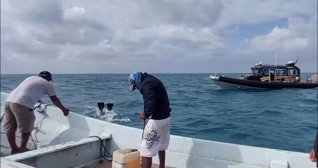 Yosmar S., presunto buzo,  continúa desaparecido.