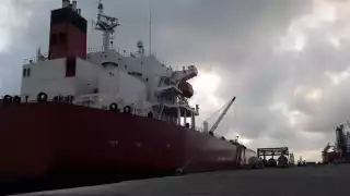 El navío posee 190 metros de eslora y más de 30 de manga