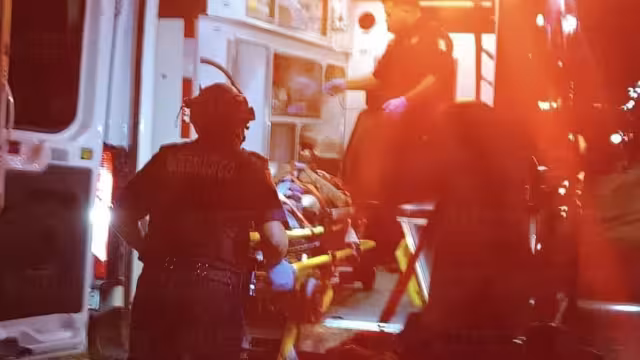 El abuelito fue trasladado a un hospital