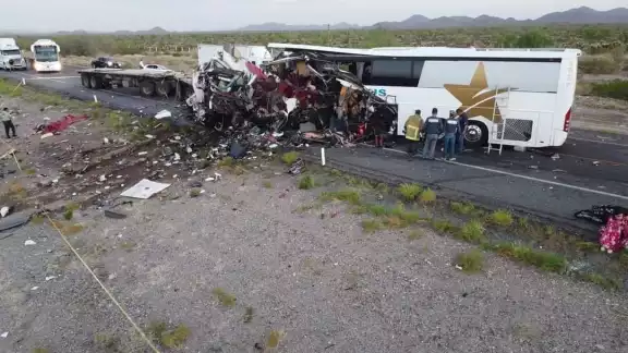 Accidente en Sonora deja un saldo de 16 personas fallecidas