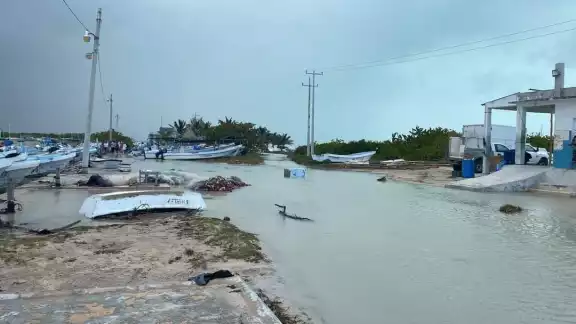 La costa de Yucatán se vio afectada con inundaciones por el ingreso de un 'Norte' La costa de Yucatán se vio afectada con inundaciones por el ingreso de un 'Norte'