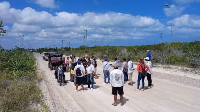 Los visitantes locales comentaron que los guías de turistas, comerciantes y artesanos están cobrando para ingresar a la zona de la Reserva de la Biósfera