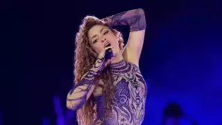 Shakira sigue celebrando su éxito en México