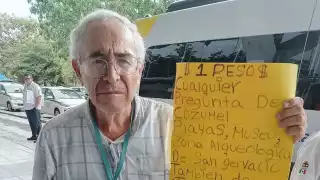 Don Alfonso usa sus habilidades en los idiomas y en el turismo para ayudar