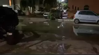 Vecinos tienen meses sufriendo con malos olores sin que Aguakan o el Ayuntamiento les den solución