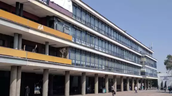 La persona que amenazó a su compañeros y maestra es de la Facultad de Derecho. Foto: UNAM La persona que amenazó a su compañeros y maestra es de la Facultad de Derecho. Foto: UNAM