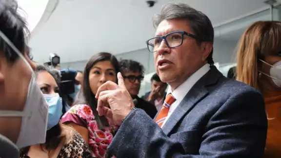 Monreal presentó esta tarde una denuncia penal ante la Fiscalía General de la República, contra Layda Sansores por espionaje en sus comunicaciones privadas
Monreal presentó esta tarde una denuncia penal ante la Fiscalía General de la República, contra Layda Sansores por espionaje en sus comunicaciones privadas