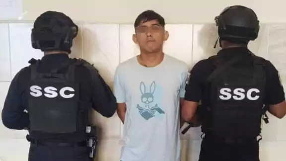 El sujeto fue puesto ante la disposición de la Fiscalía General del Estado de Quintana Roo. El sujeto fue puesto ante la disposición de la Fiscalía General del Estado de Quintana Roo.
