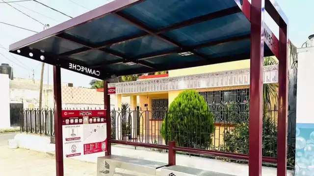 Este diciembre, Campeche inició la instalación de los nuevos paraderos Ko'ox como parte del proyecto de modernización del transporte público