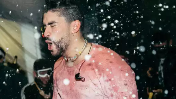 Uno de los máximos exponentes del reggaetón es Bad Bunny, y su música podría estar estimulando el cerebro de los jóvenes al máximo. Foto: @badbunnynetwork