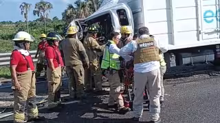 Un muerto y dos lesionados deja fuerte choque en la carretera Mérida-Campeche