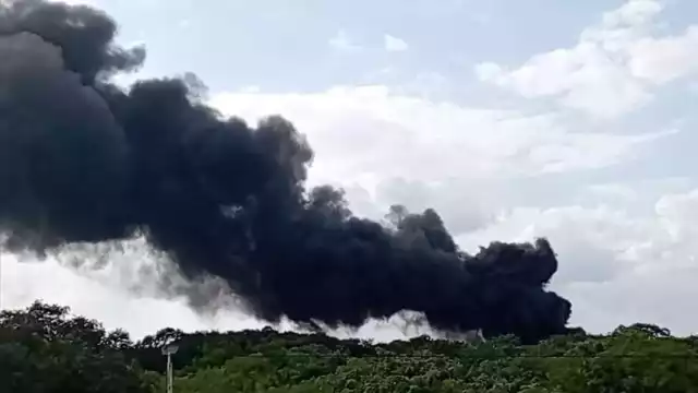 Explosión causa temor en habitantes de Umán; la columna se humo se vio a kilómetros