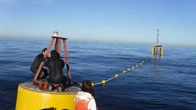 El aparato mide 47 pulgadas de diámetro y cerca de media tonelada de peso