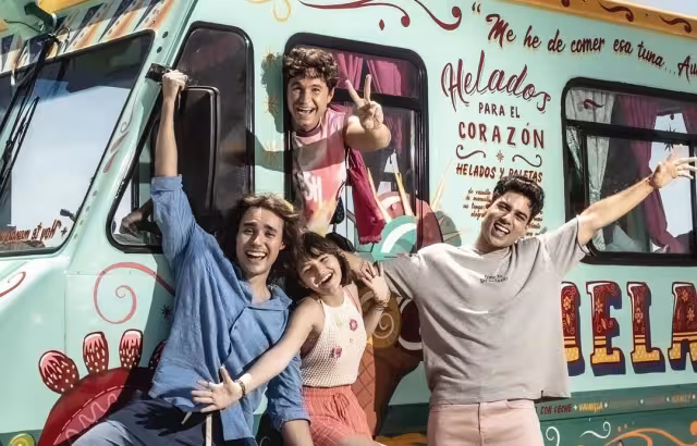 Jorge Blanco, Lalo Brito, Michael Ronda y Farah Justiniani se encuentran grabando Papás por Encargo en Campeche