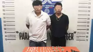 Minutos antes de la detención estos sujetos habían amenazado de muerte con un arma a una persona