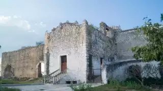De acuerdo con el Instituto, los afectados no podrán edifi car el ruedo puesto que deteriora las instalaciones del templo