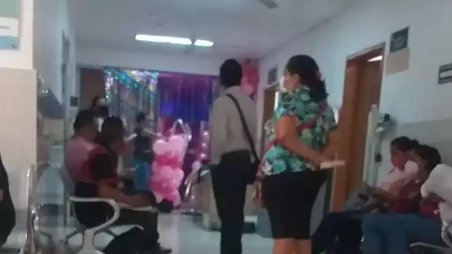 En el lugar se encontraban cerca de 20 personas que esperaban ser atendidas