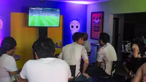 Durante los primeros 45 minutos las emociones se vivieron a piel de gallina donde los aficionados disfrutaron del buen fútbol Durante los primeros 45 minutos las emociones se vivieron a piel de gallina donde los aficionados disfrutaron del buen fútbol
