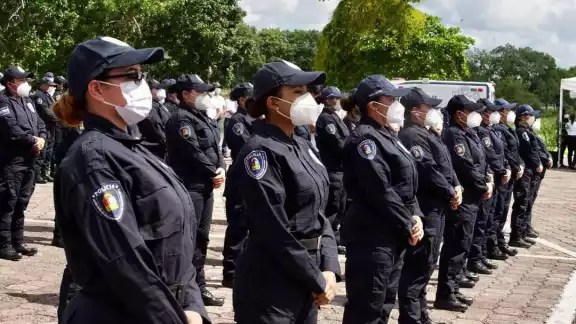 El Mando Único Estatal fue firmado entre los alcaldes de Quintana Roo y Alberto Capella, exsecretario de Seguridad Pública de la entidad El Mando Único Estatal fue firmado entre los alcaldes de Quintana Roo y Alberto Capella, exsecretario de Seguridad Pública de la entidad