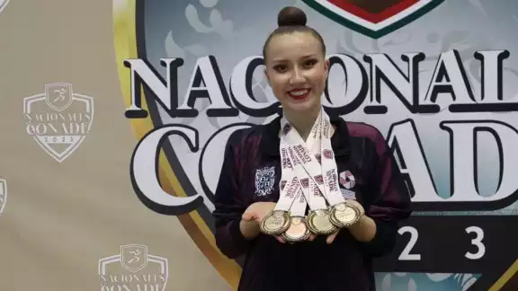 En total fueron cuatro medallas de oro y una de bronce En total fueron cuatro medallas de oro y una de bronce