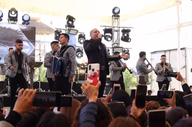 Edwin Luna y la Trakalosa de Monterrey se presentarán este jueves en la Feria de Champotón