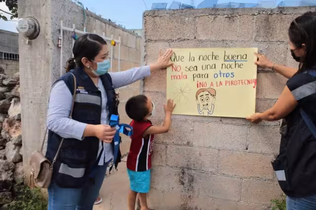 Según la directora del recinto, Cristi Tun, los pequeños que padecen el trastorno suelen experimentar crisis emocionales y de estrés por el ruido de las bombitas