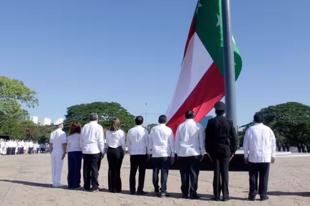 La Bandera de Yucatán no suele ser izada debido a que no tiene validez