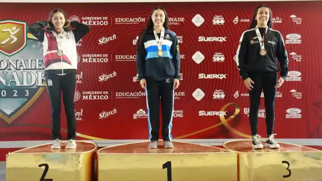 Mariana Ortega se suma a Regina Alférez como medallistas yucatecas en competencias de natación