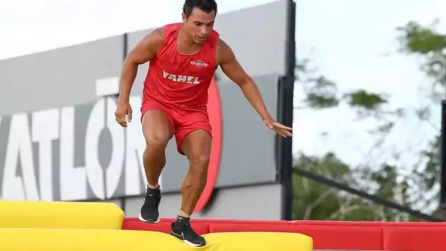 Rojos y azules van por todo