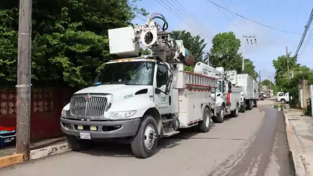 La CFE desplegó unidades para emergencias en las áreas más afectadas