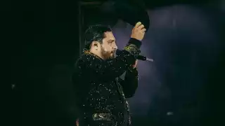 Julión estuvo en la plaza de Cancún el fin de semana pasada. Foto Instagram