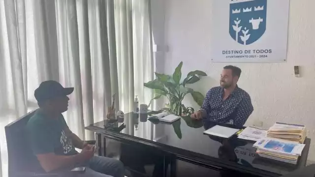 Empleados del Ayuntamiento denuncian que el alcalde Pedro Couoh Suaste los trata despóticamente