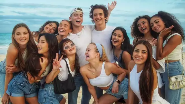 Kyle Hanagami, declaró que se encontraban en la Riviera Maya en cuarentena con todo el grupo, pero aprovecharían esta ocasión para ensayar